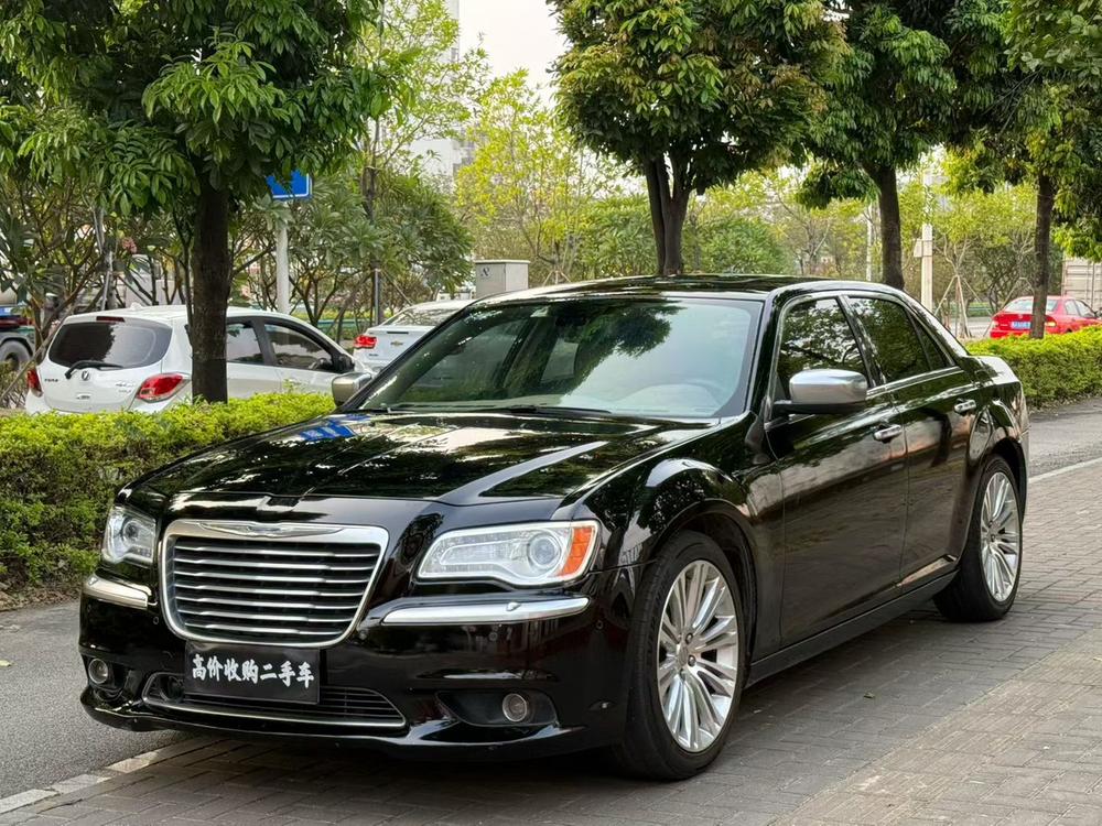 Chrysler Chrysler 300C (Import)