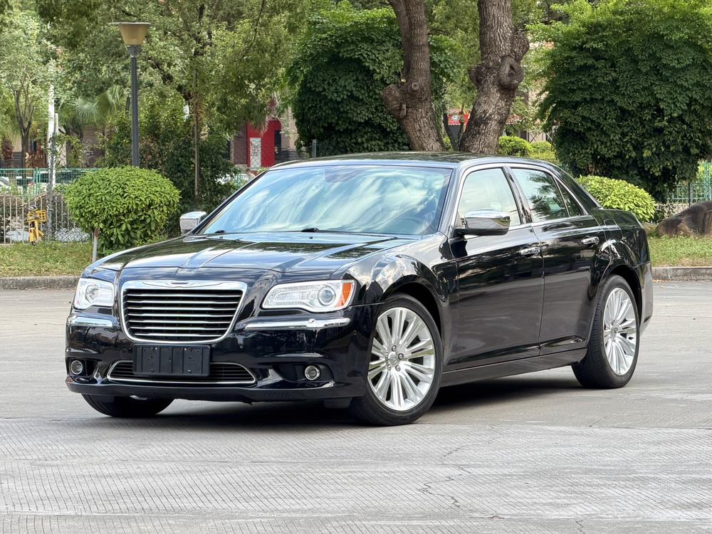 Chrysler Chrysler 300C (Import)