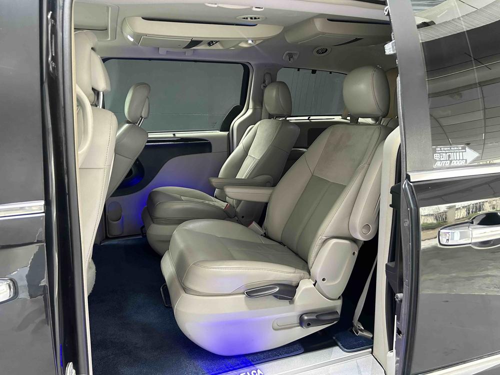 Chrysler Grand Voyager (Import)