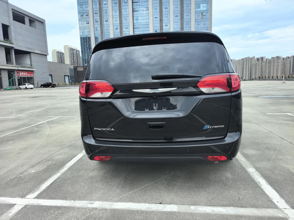 Chrysler Grand Voyager PHEV (Import)