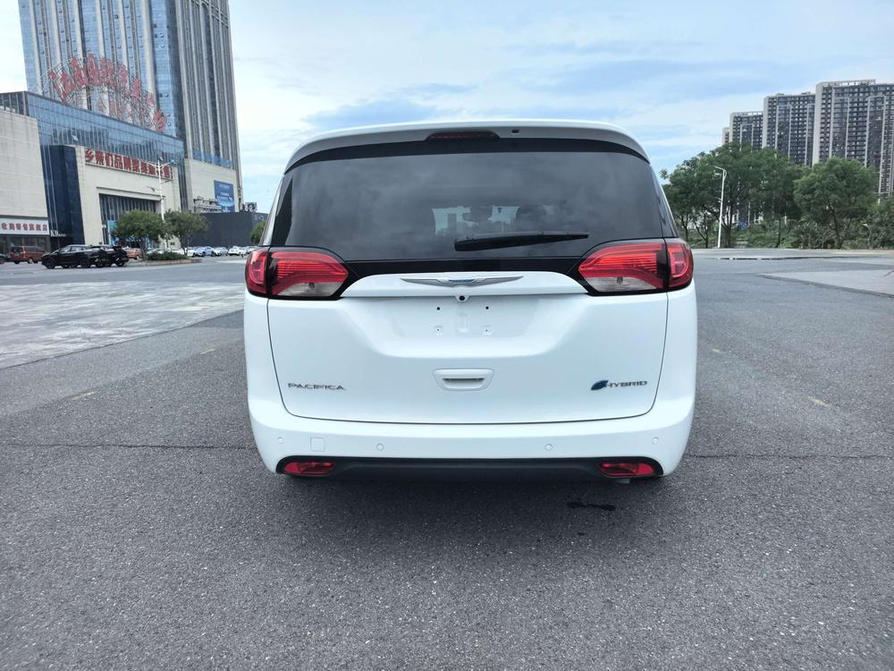 Chrysler Grand Voyager PHEV (Import)