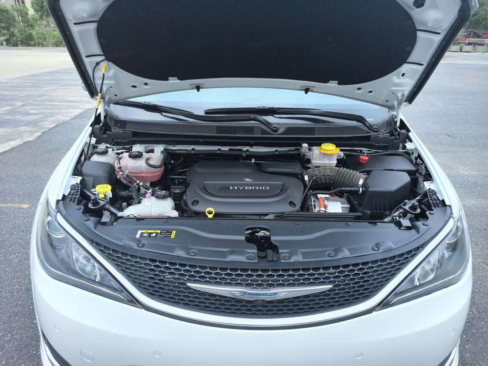 Chrysler Grand Voyager PHEV (Import)