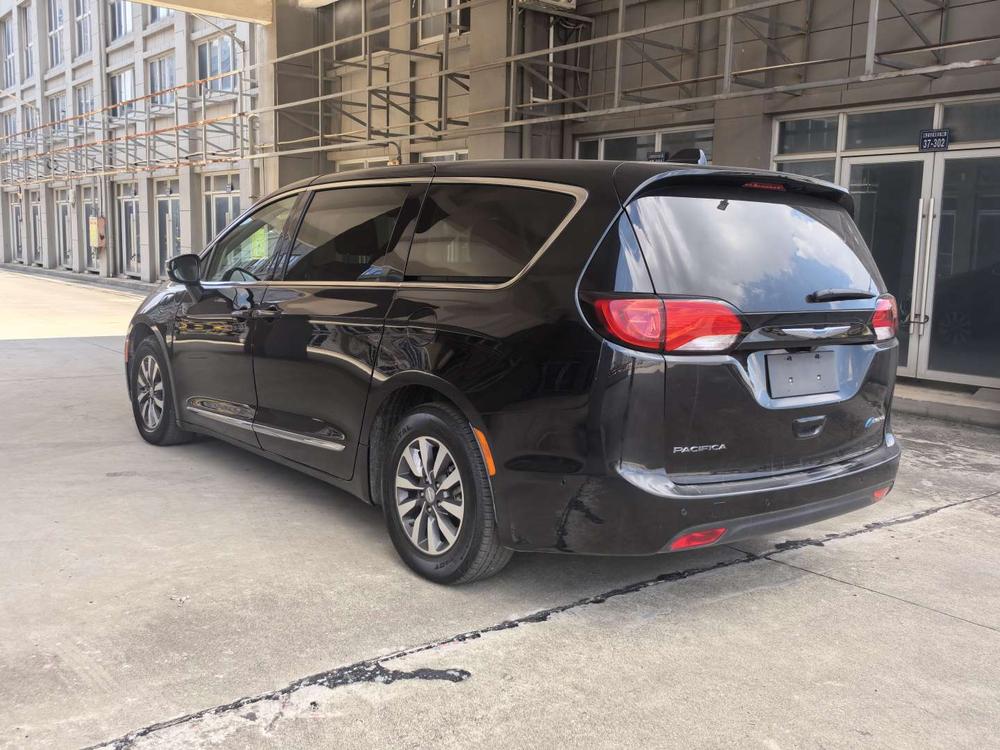 Chrysler Grand Voyager PHEV (Import)