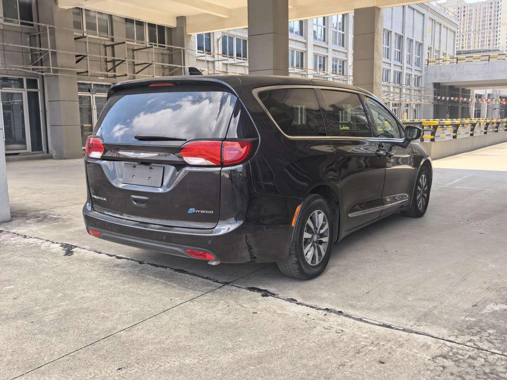 Chrysler Grand Voyager PHEV (Import)
