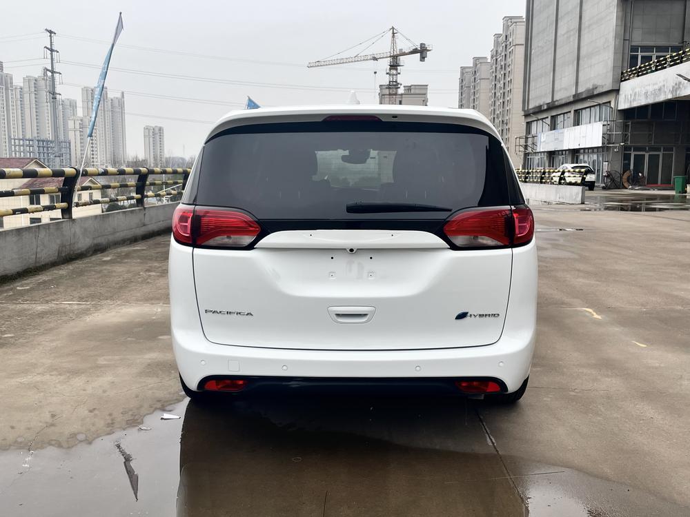 Chrysler Grand Voyager PHEV (Import)