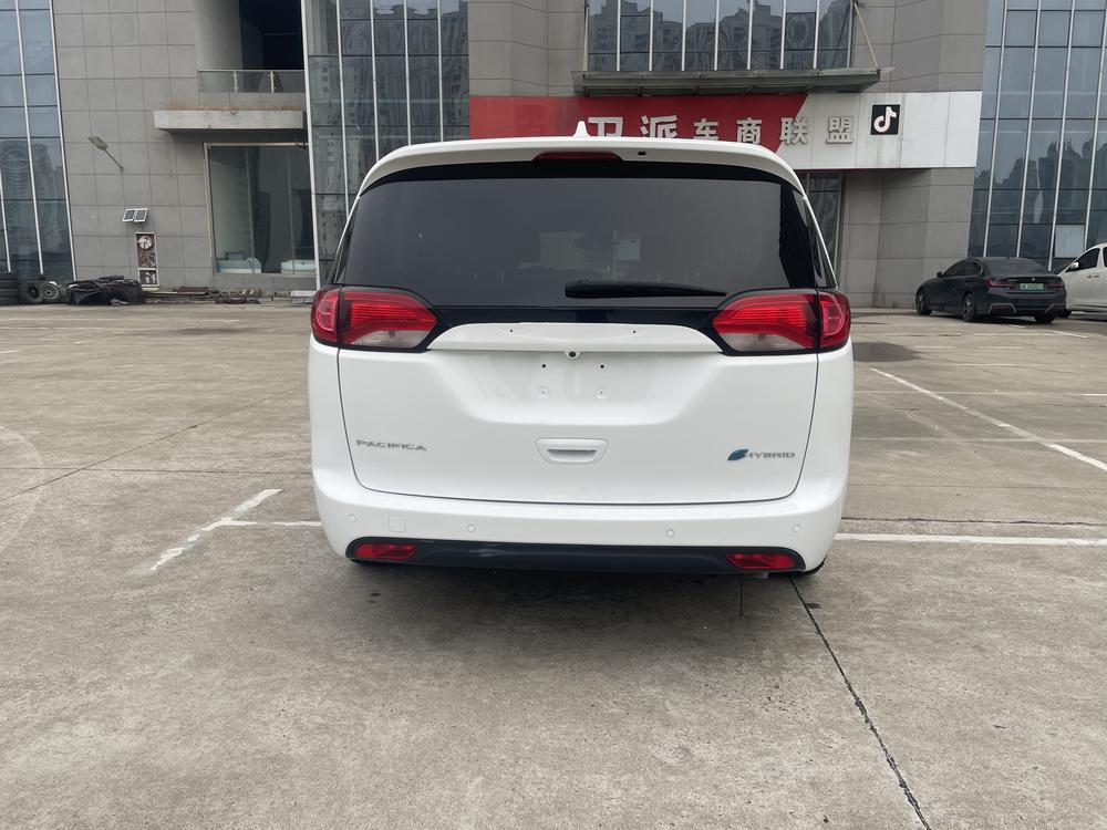 Chrysler Grand Voyager PHEV (Import)