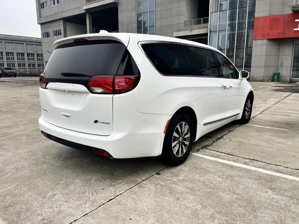 Chrysler Grand Voyager PHEV (Import)