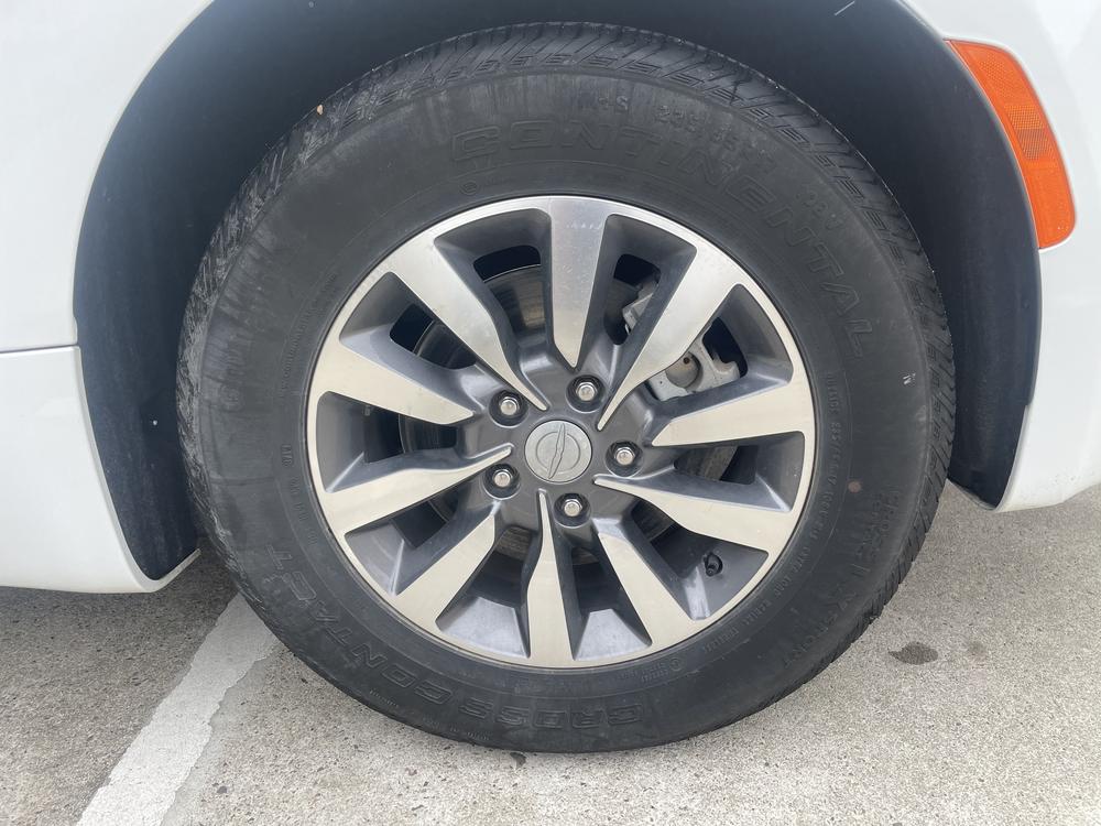 Chrysler Grand Voyager PHEV (Import)