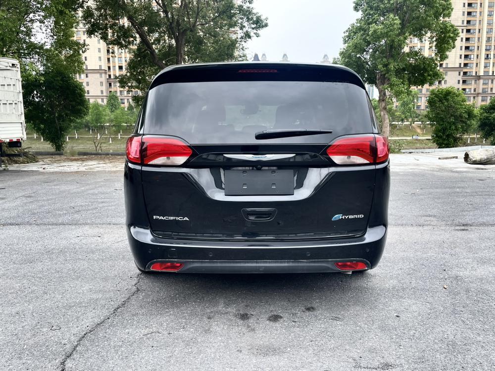 Chrysler Grand Voyager PHEV (Import)