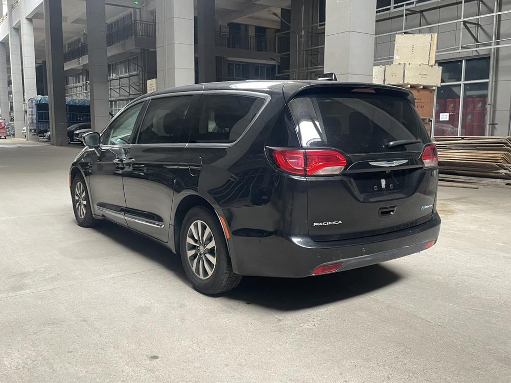 Chrysler Grand Voyager PHEV (Import)