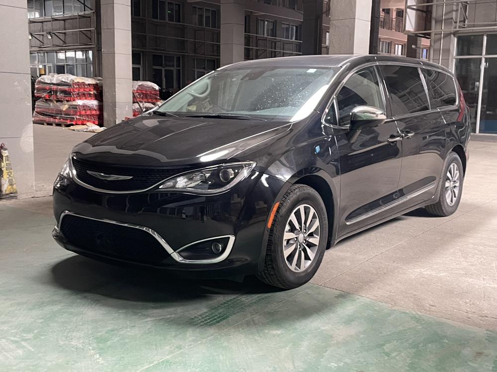 Chrysler Grand Voyager PHEV (Import)