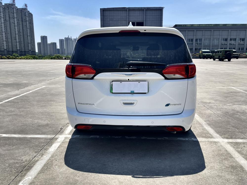 Chrysler Grand Voyager PHEV (Import)