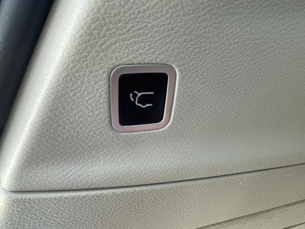 Chrysler Grand Voyager PHEV (Import)