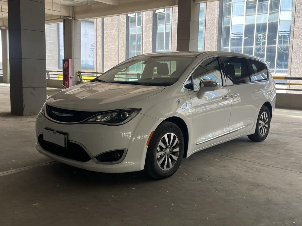 Chrysler Grand Voyager PHEV (Import)