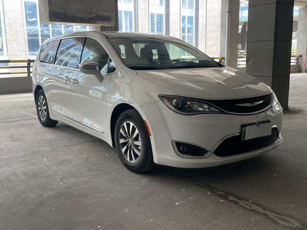 Chrysler Grand Voyager PHEV (Import)