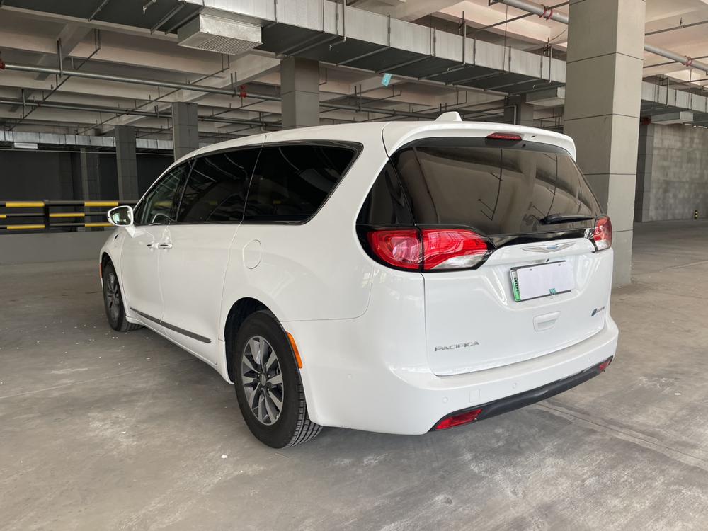 Chrysler Grand Voyager PHEV (Import)