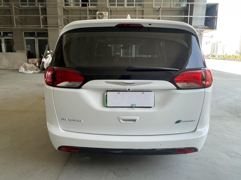 Chrysler Grand Voyager PHEV (Import)