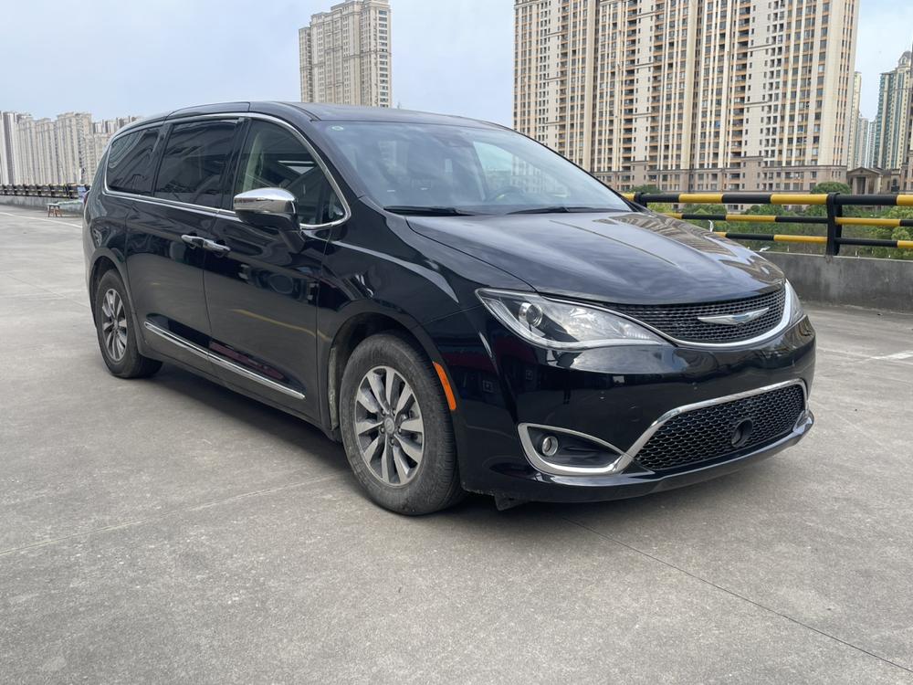 Chrysler Grand Voyager PHEV (Import)