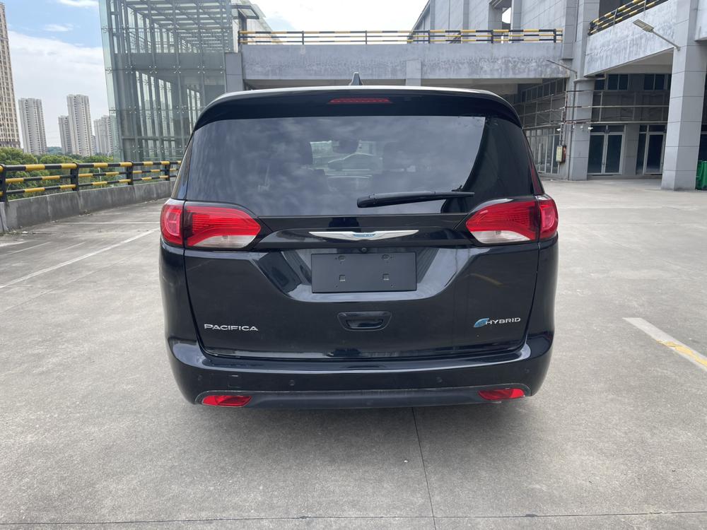 Chrysler Grand Voyager PHEV (Import)