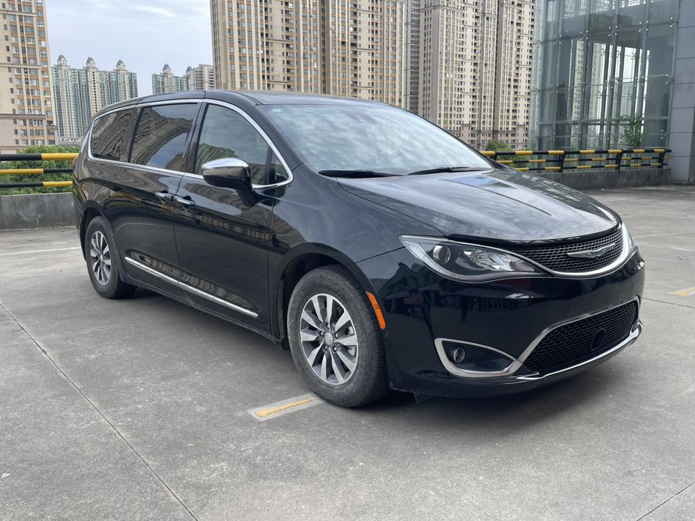Chrysler Grand Voyager PHEV (Import)