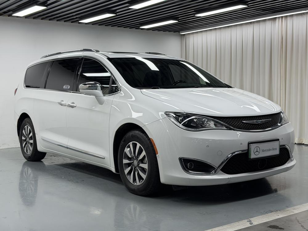 Chrysler Grand Voyager PHEV (Import)