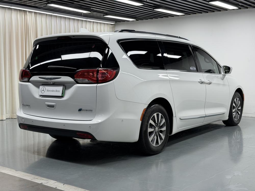 Chrysler Grand Voyager PHEV (Import)