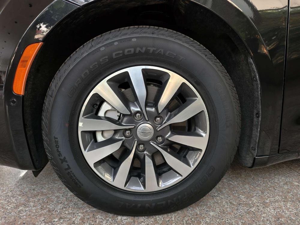 Chrysler Grand Voyager PHEV (Import)