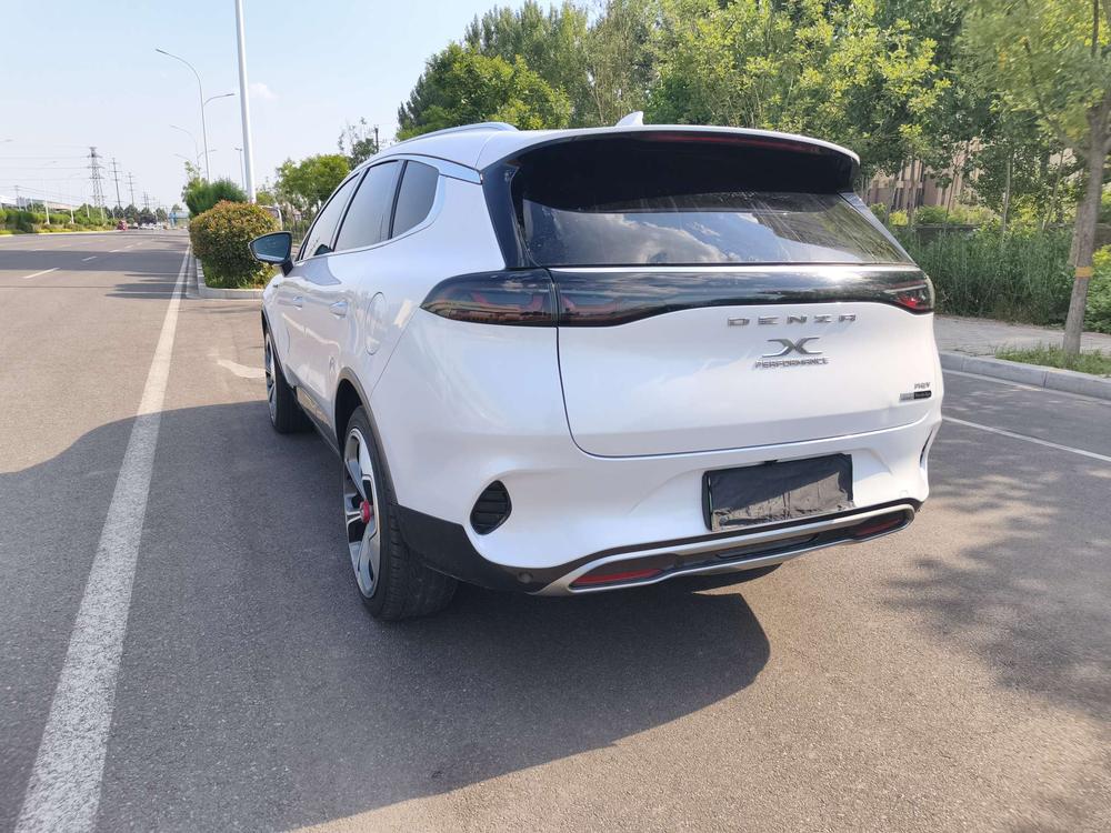 Denza Denza X PHEV