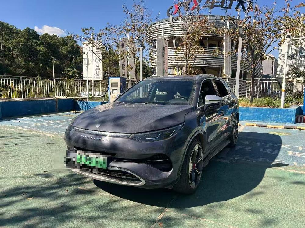 Denza Denza X PHEV