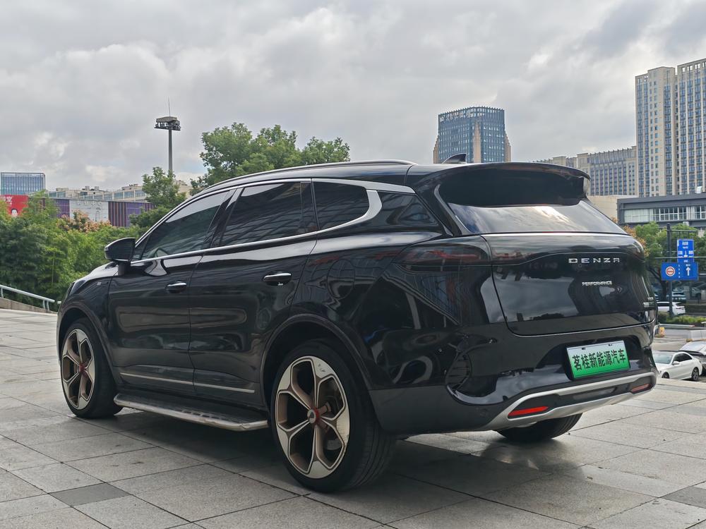 Denza Denza X PHEV