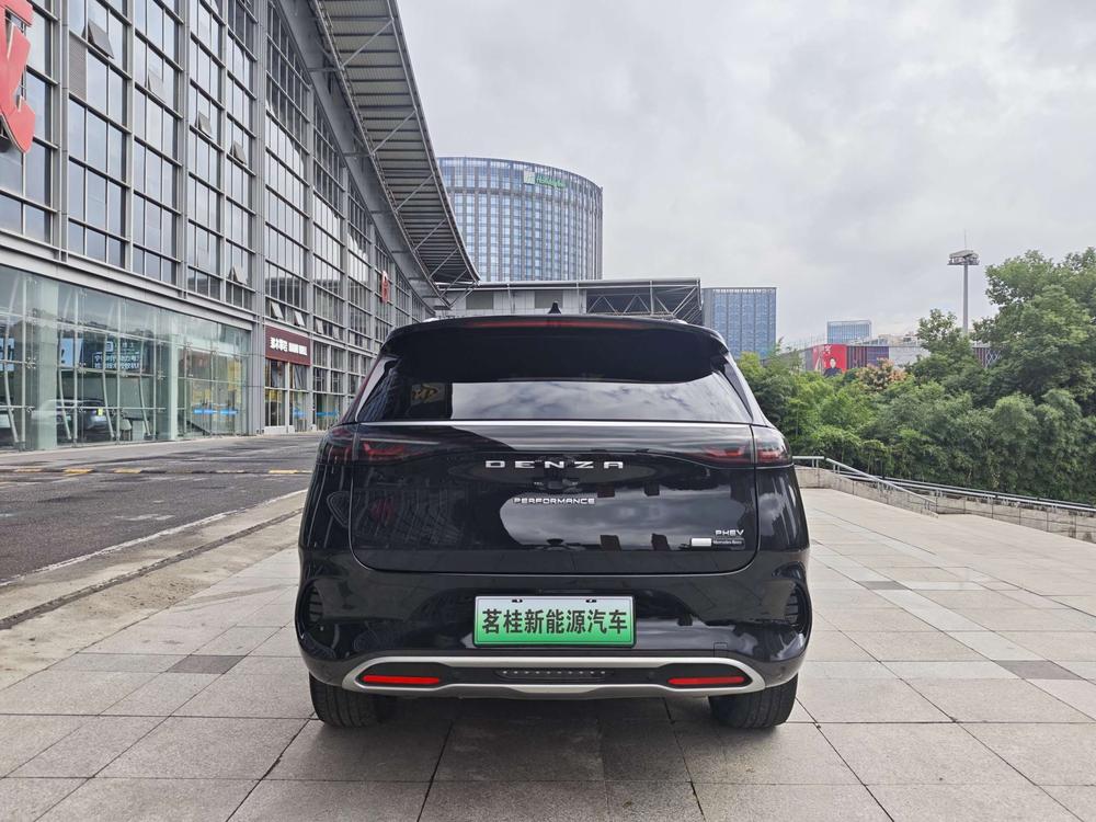 Denza Denza X PHEV