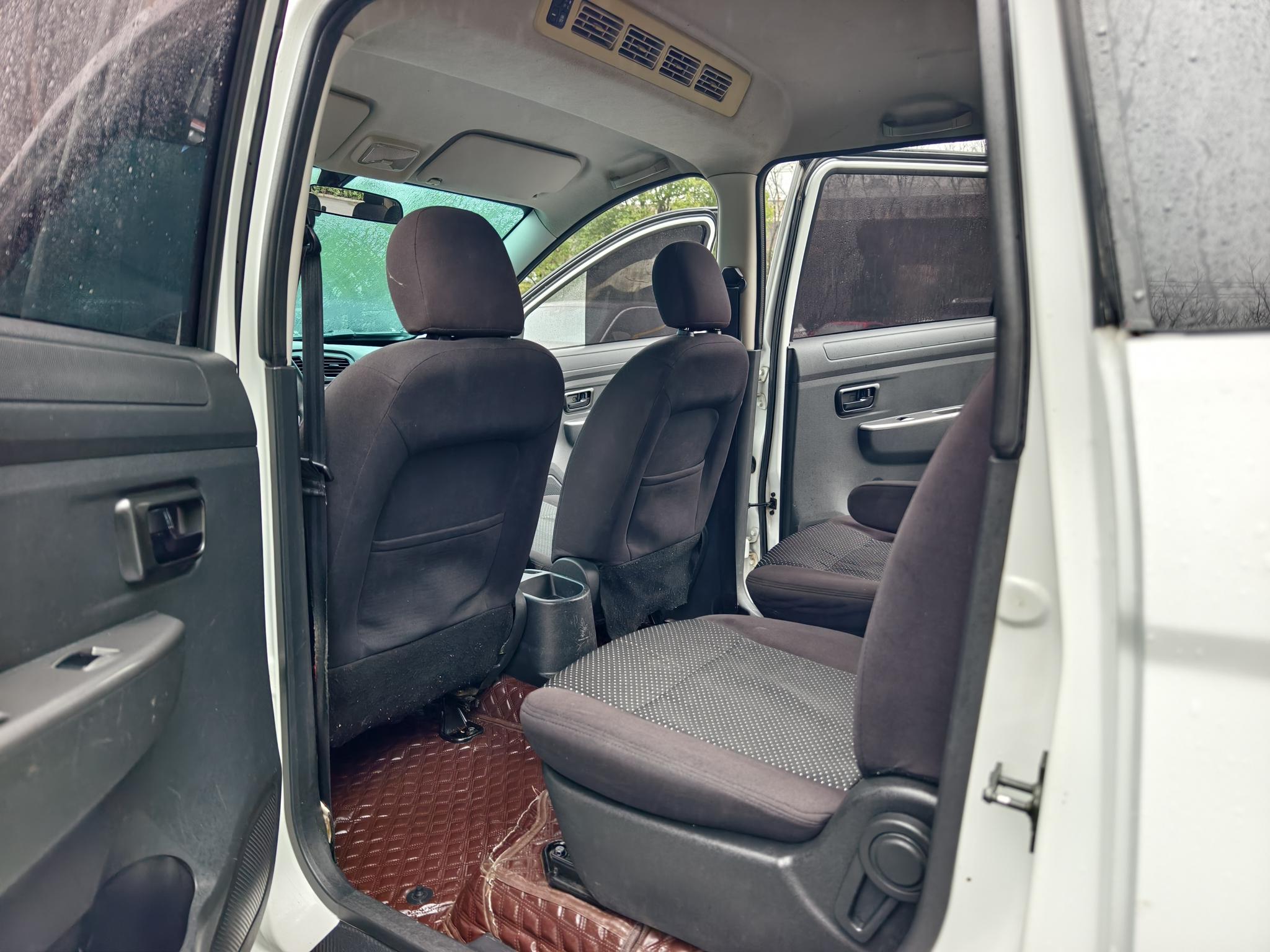 Dongfeng Fengguang Fengon 330