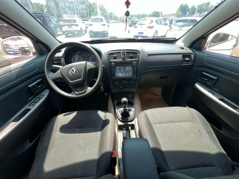 Dongfeng Fengguang Fengon 330