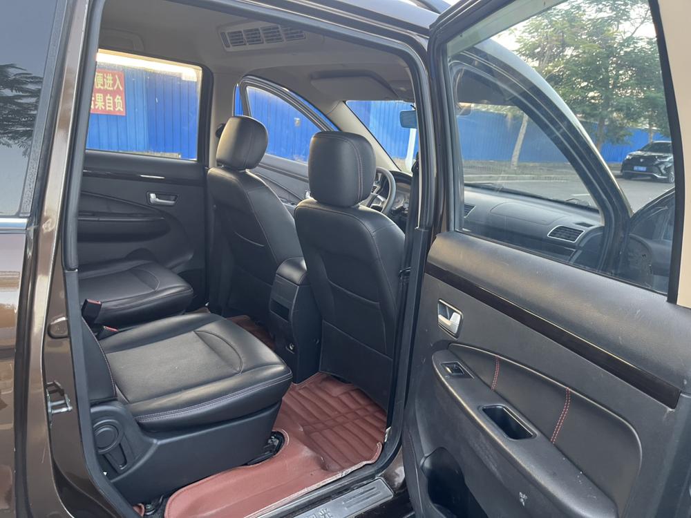 Dongfeng Fengguang Fengon 360