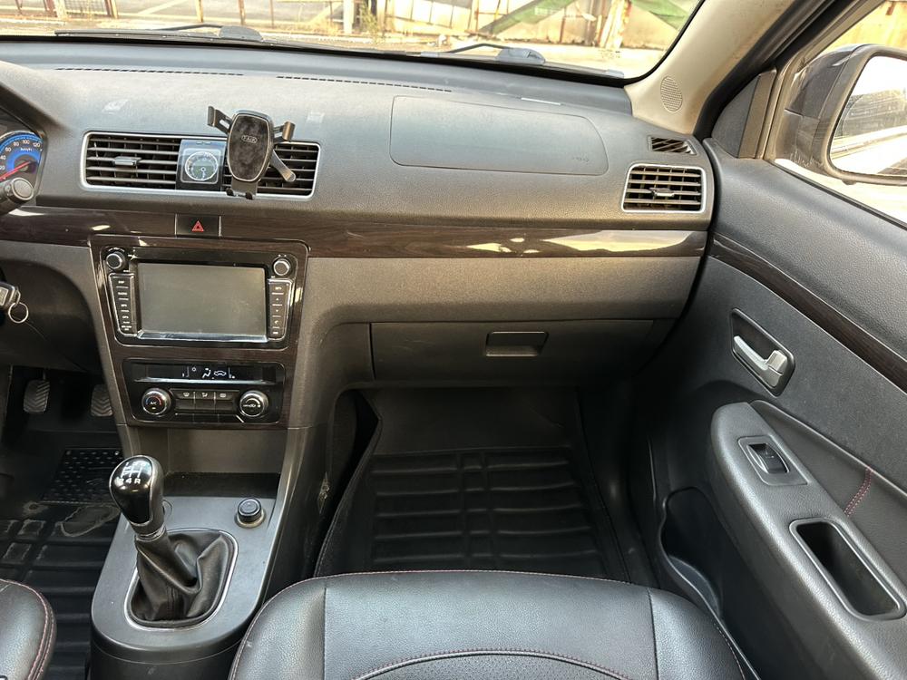Dongfeng Fengguang Fengon 370