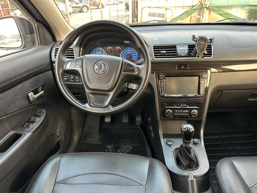 Dongfeng Fengguang Fengon 370