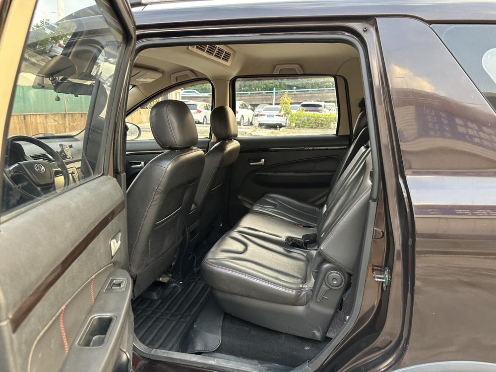 Dongfeng Fengguang Fengon 370