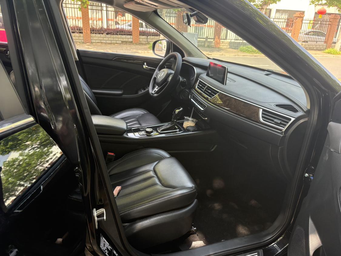 Dongfeng Fengguang Fengon 580