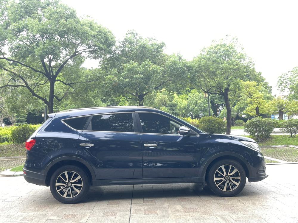 Dongfeng Fengguang Fengon 580