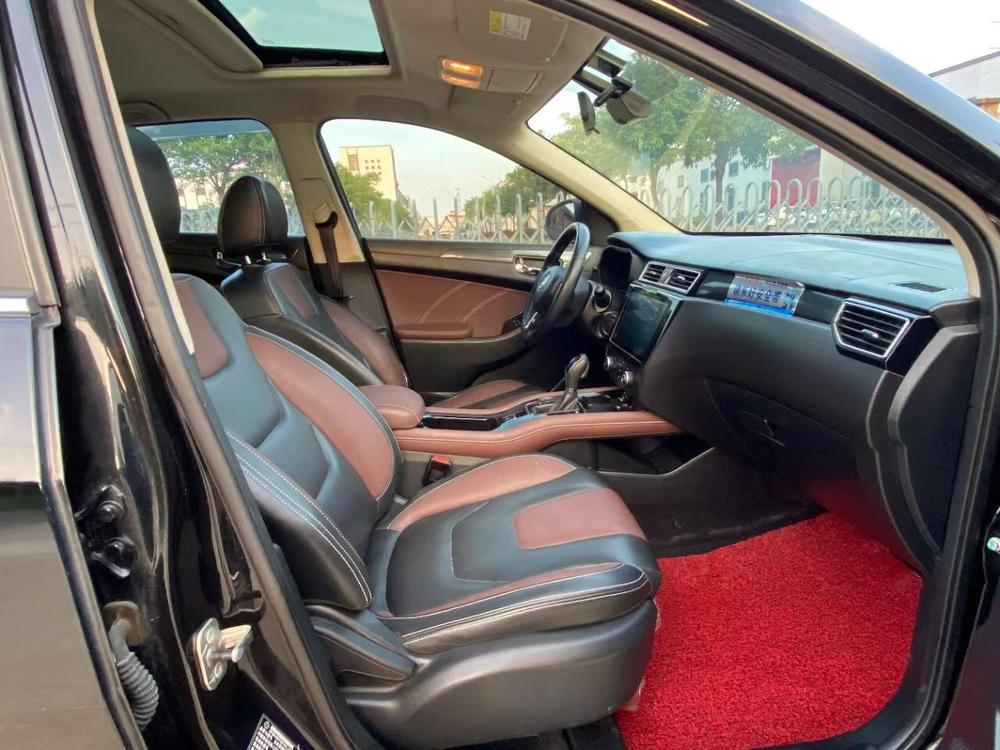 Dongfeng Fengguang Fengon 580