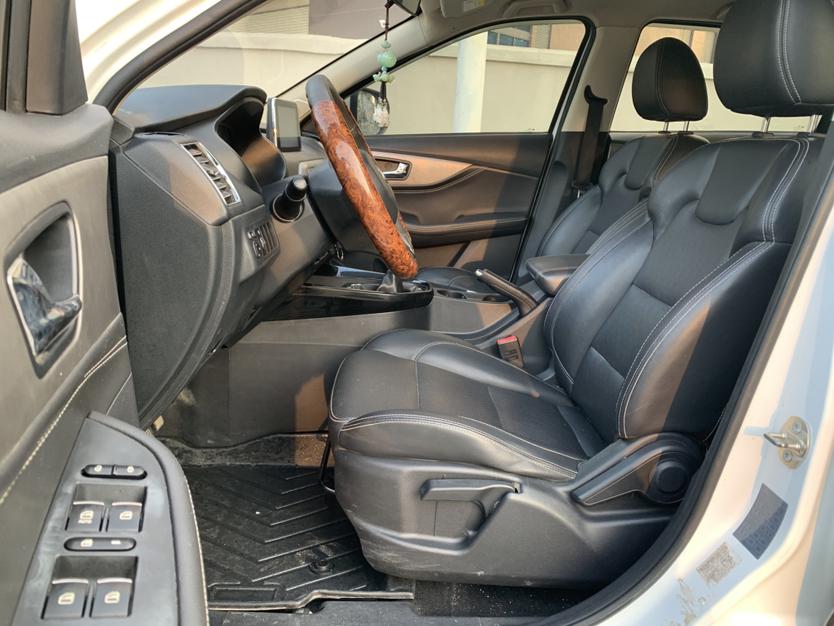 Dongfeng Fengguang Fengon S560