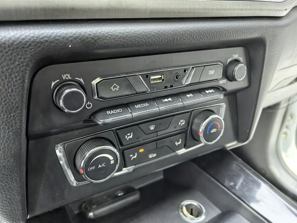 Dongfeng Fengguang Fengon S560