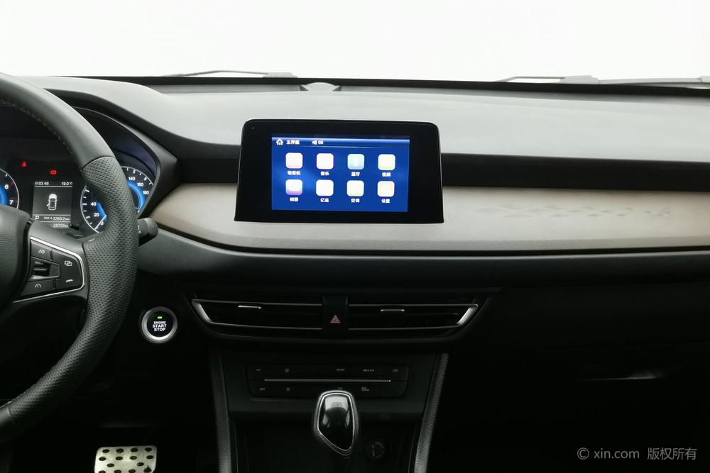 Dongfeng Fengguang Fengon S560