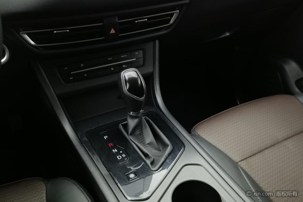 Dongfeng Fengguang Fengon S560