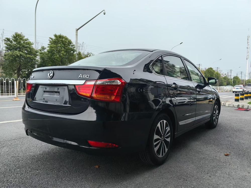 Dongfeng Fengshen Dongfeng Fengshen A60