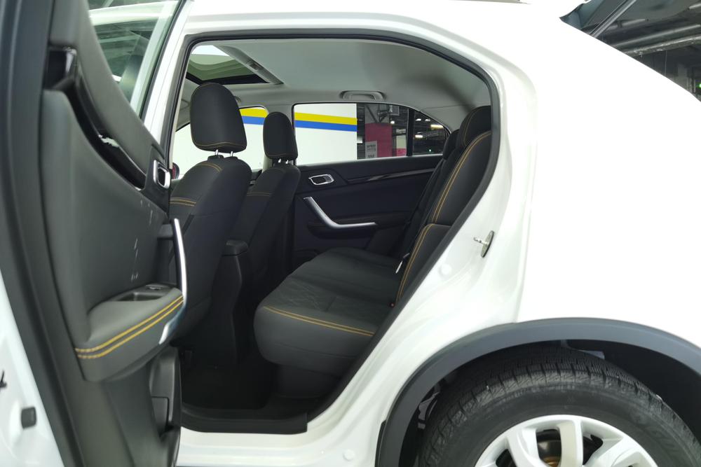 Dongfeng Fengshen Dongfeng Fengshen AX4