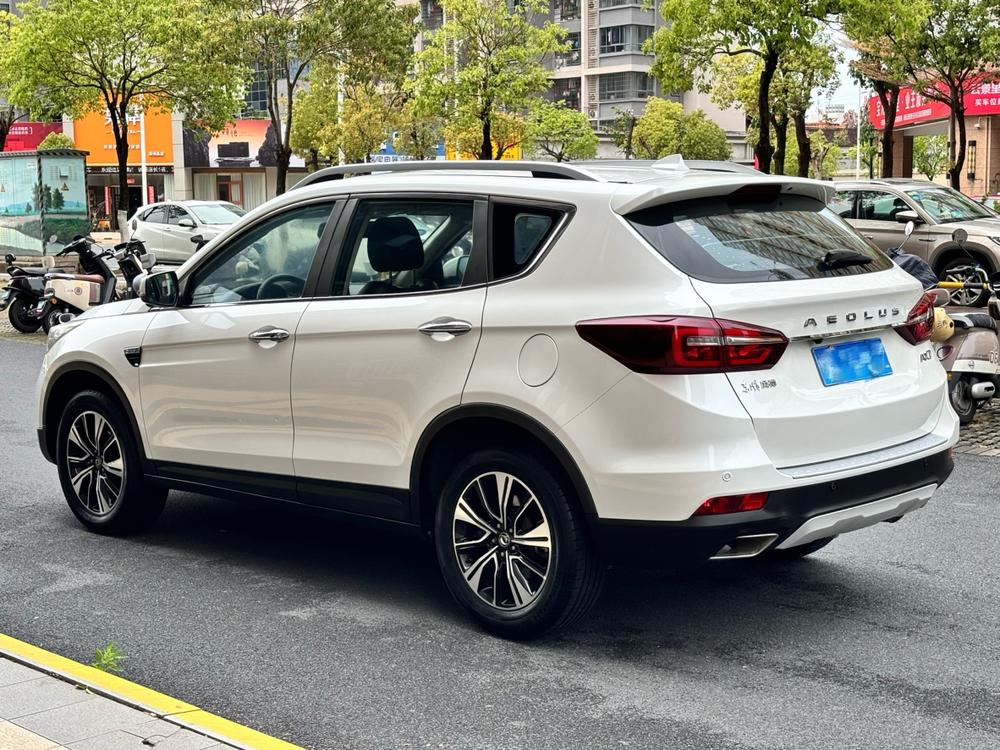 Dongfeng Fengshen Dongfeng Fengshen AX7