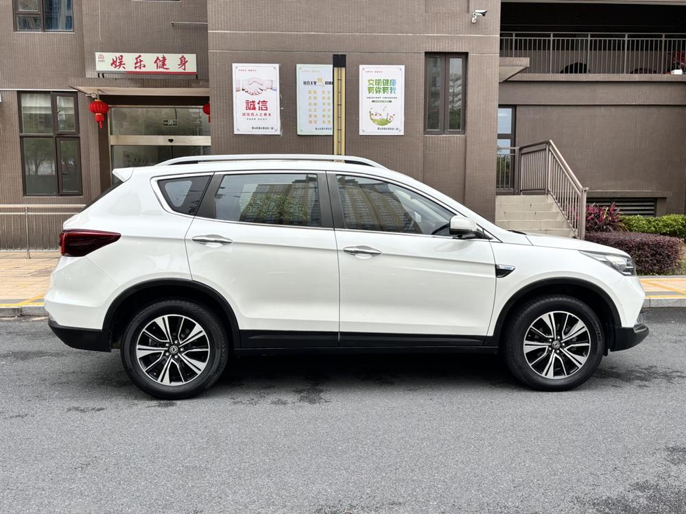 Dongfeng Fengshen Dongfeng Fengshen AX7