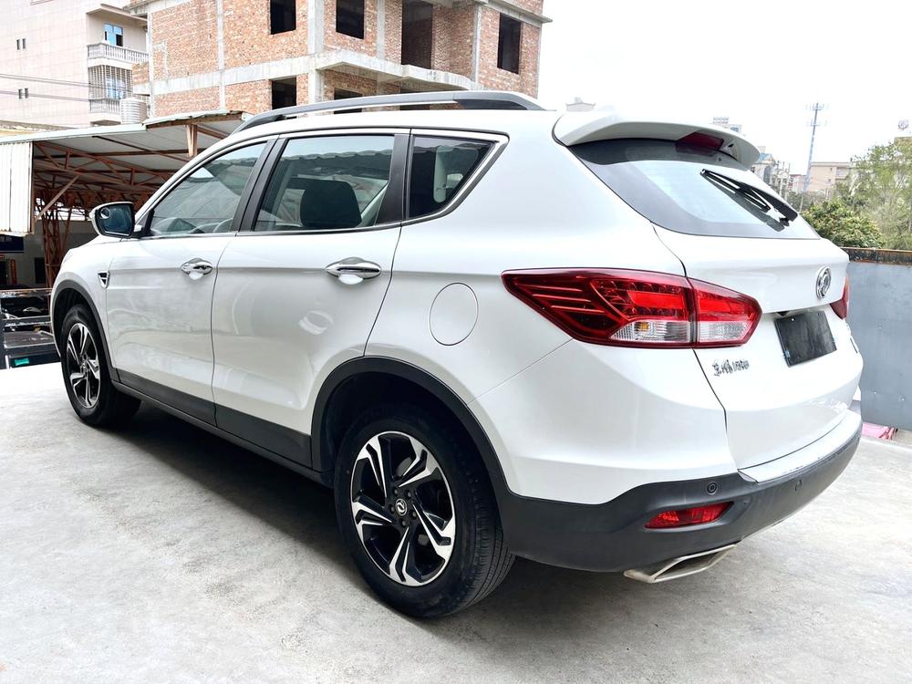 Dongfeng Fengshen Dongfeng Fengshen AX7