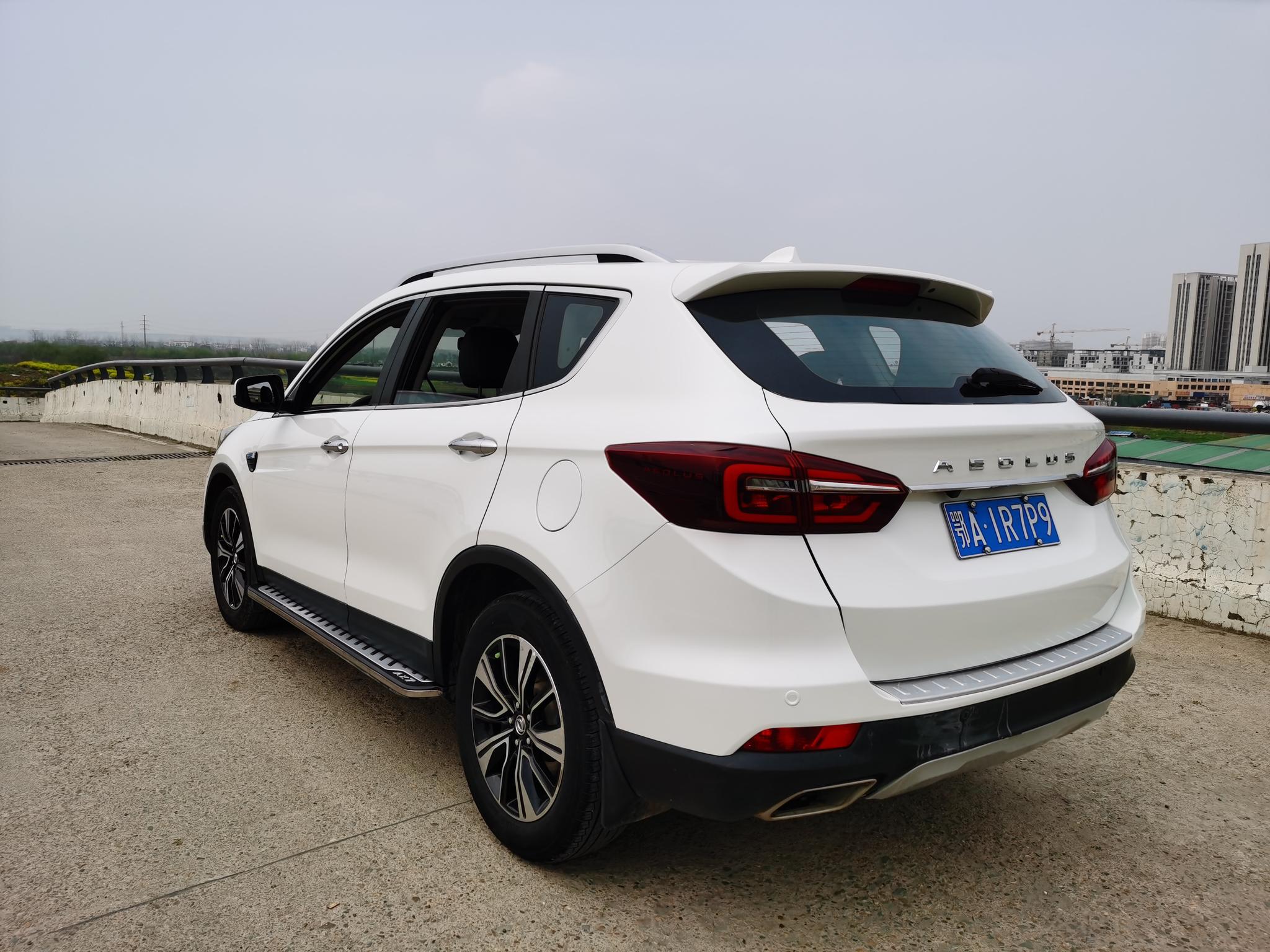 Dongfeng Fengshen Dongfeng Fengshen AX7